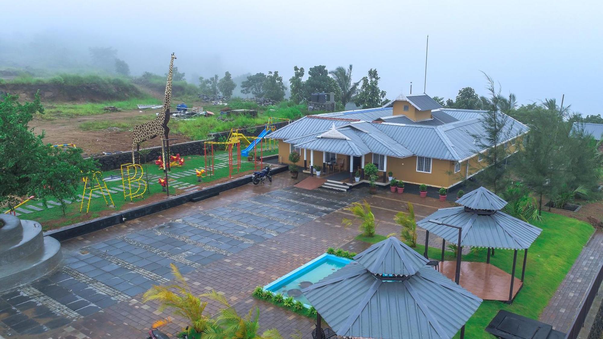 Misty Green Hills Parks & Resorts Kondotty Екстер'єр фото