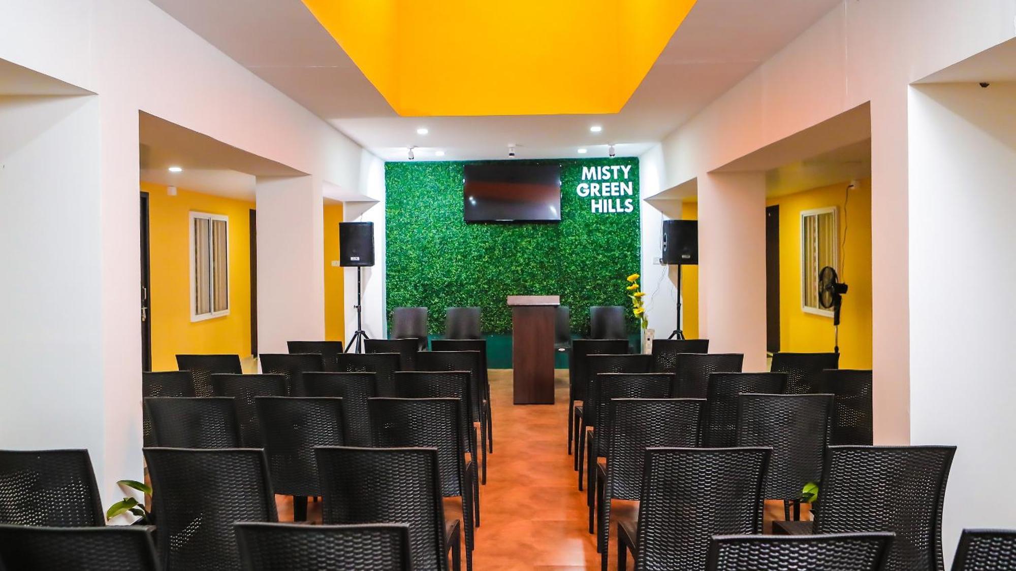 Misty Green Hills Parks & Resorts Kondotty Екстер'єр фото